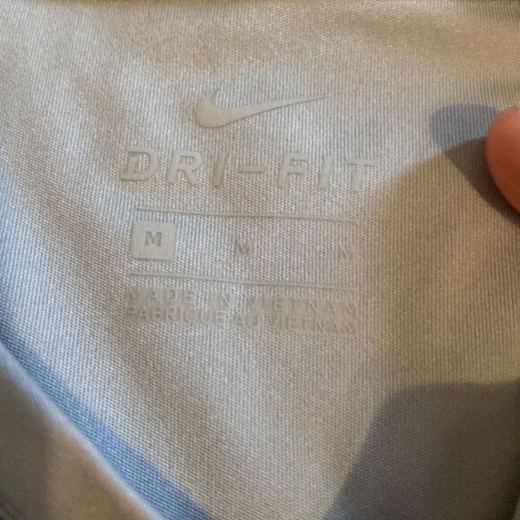 NIKE DRI-FIT TANK TOPS KIDS M LOT OF 2 - Picture 6 of 11